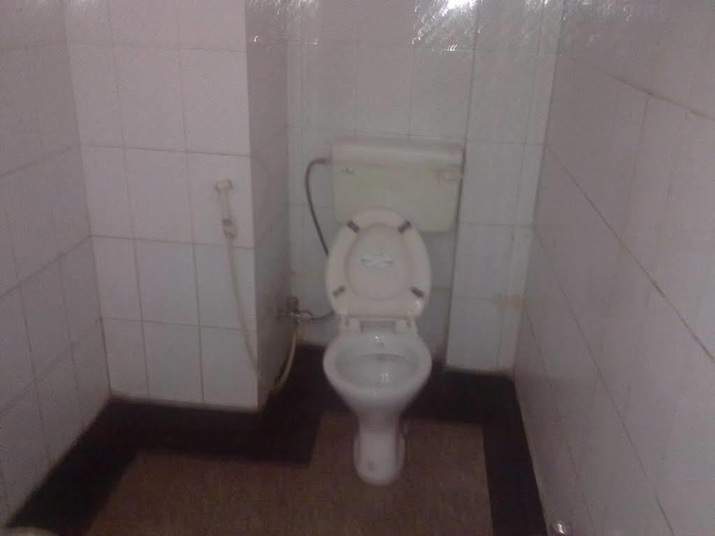 Venus Inn Bhubaneswar Esterno foto
